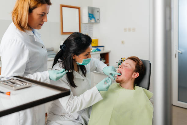 Best Emergency Tooth Extraction  in Tipton, IA